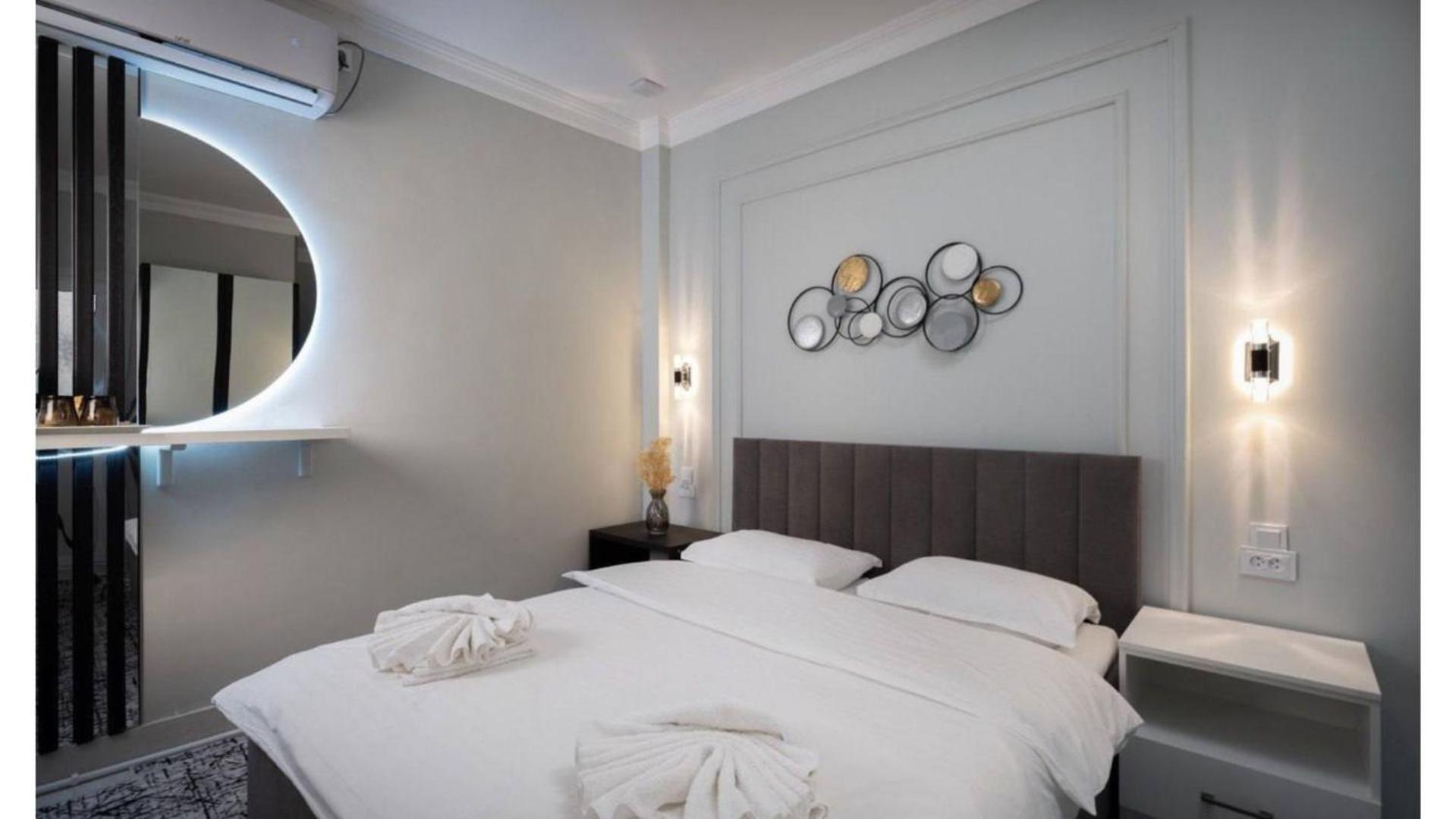 Istanbul Hotel Tasjkent Eksteriør bilde